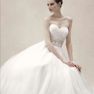 Oleg Cassini Wedding Dress!